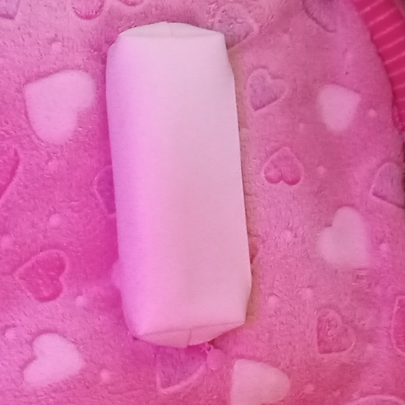 Pencil case - Picture 2 of 3